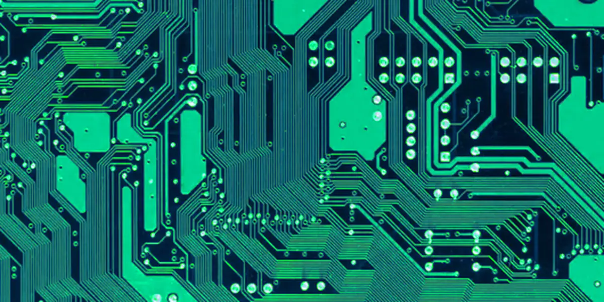Pattern de pistes denses sur PCB bleu : style typique de routage FPGA haute densite.