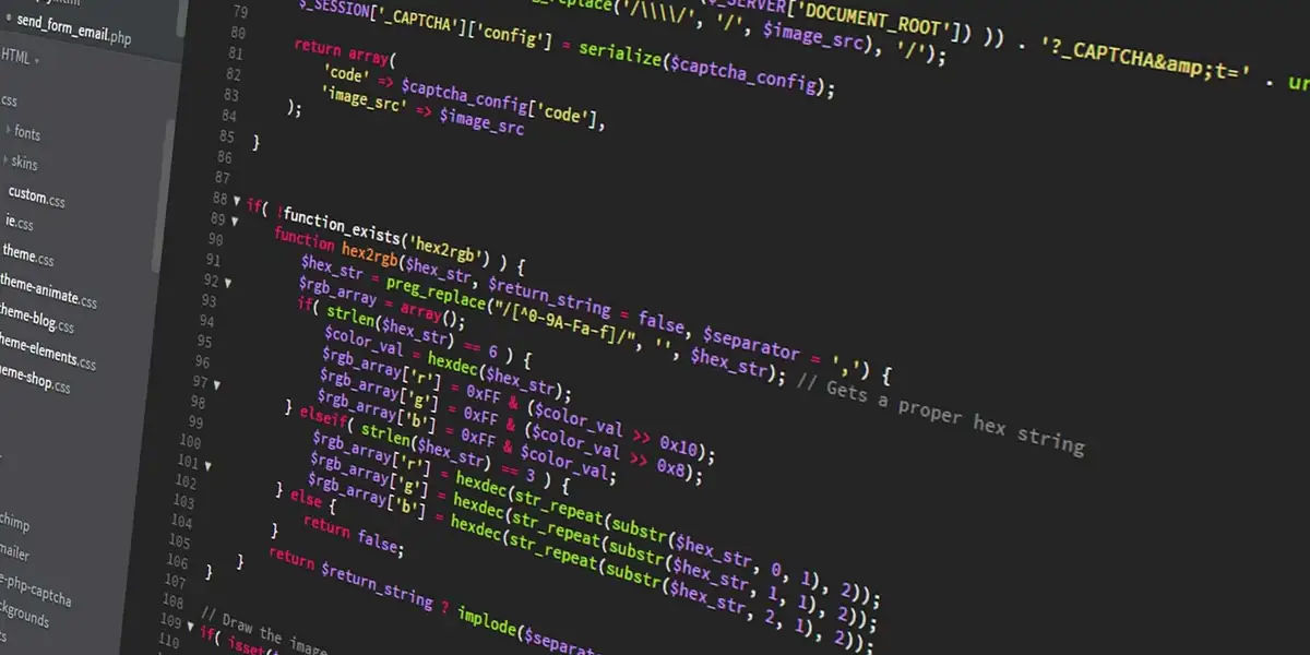 Éditeur de code avec syntaxe colorisée : production de logiciel embarqué industriel.